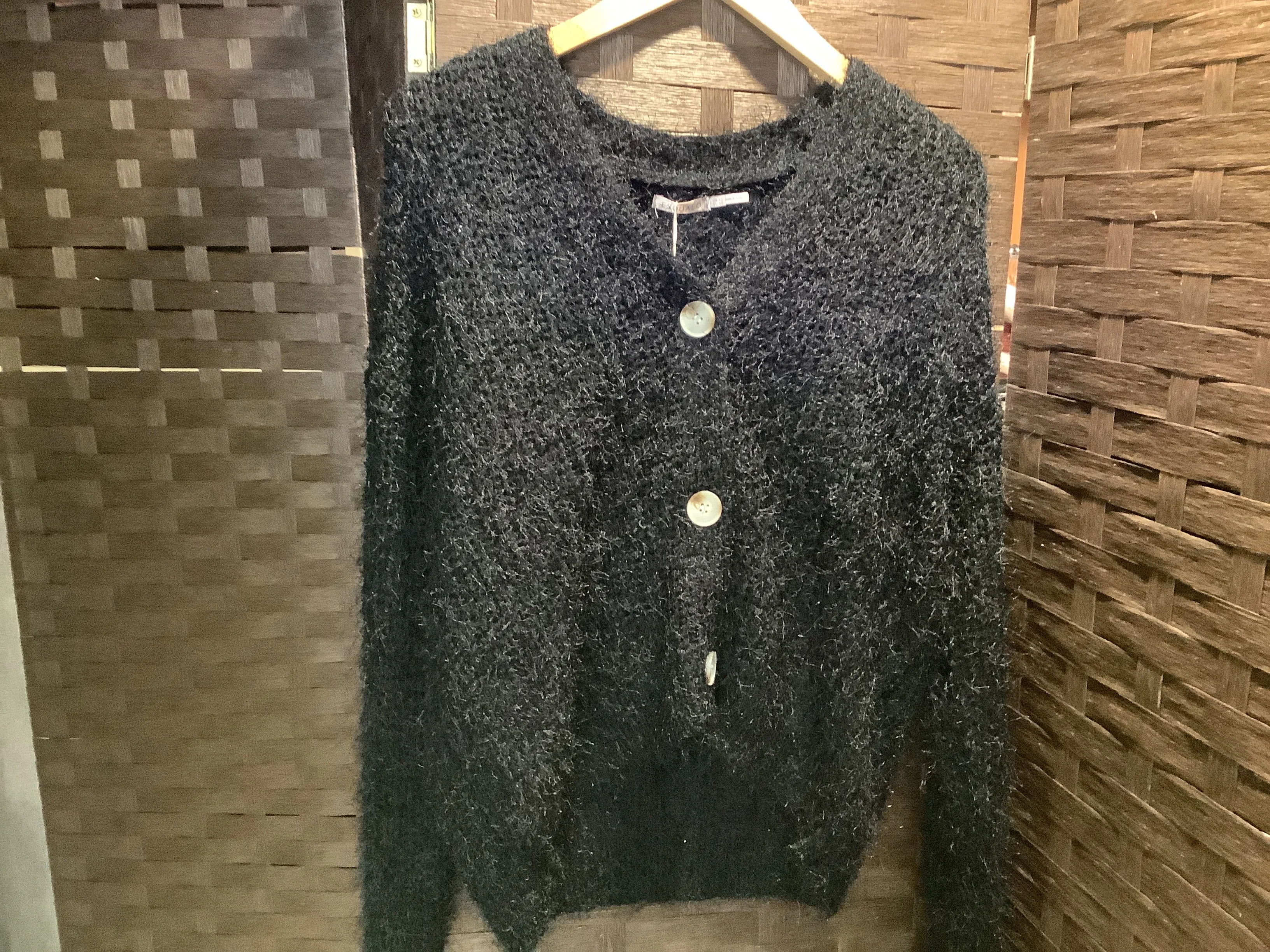 ESQUALO BUTTON CARDIGAN