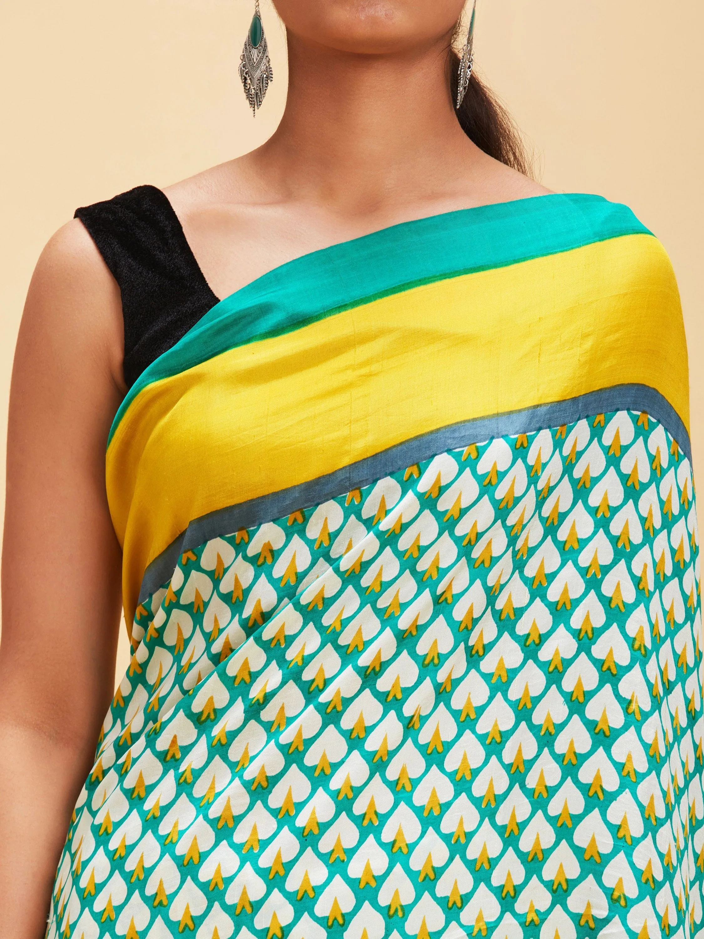 Green Bishnuphri silk