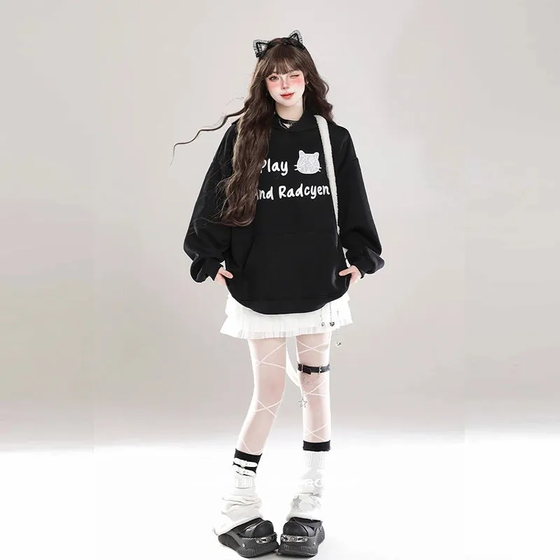 Kawaii Sweet Girl Style Black Cartoon Cat Embroidered Sweatshirt