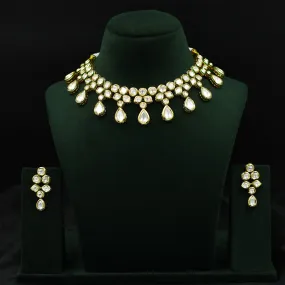 Round Neck Kundan Necklace Set 13043-34