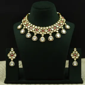 Round Neck Kundan Necklace Set 13044-34