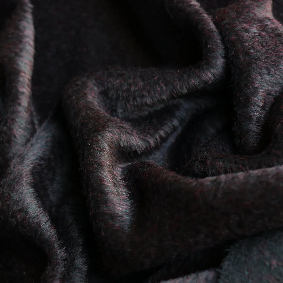 Suri Bordeaux Coating